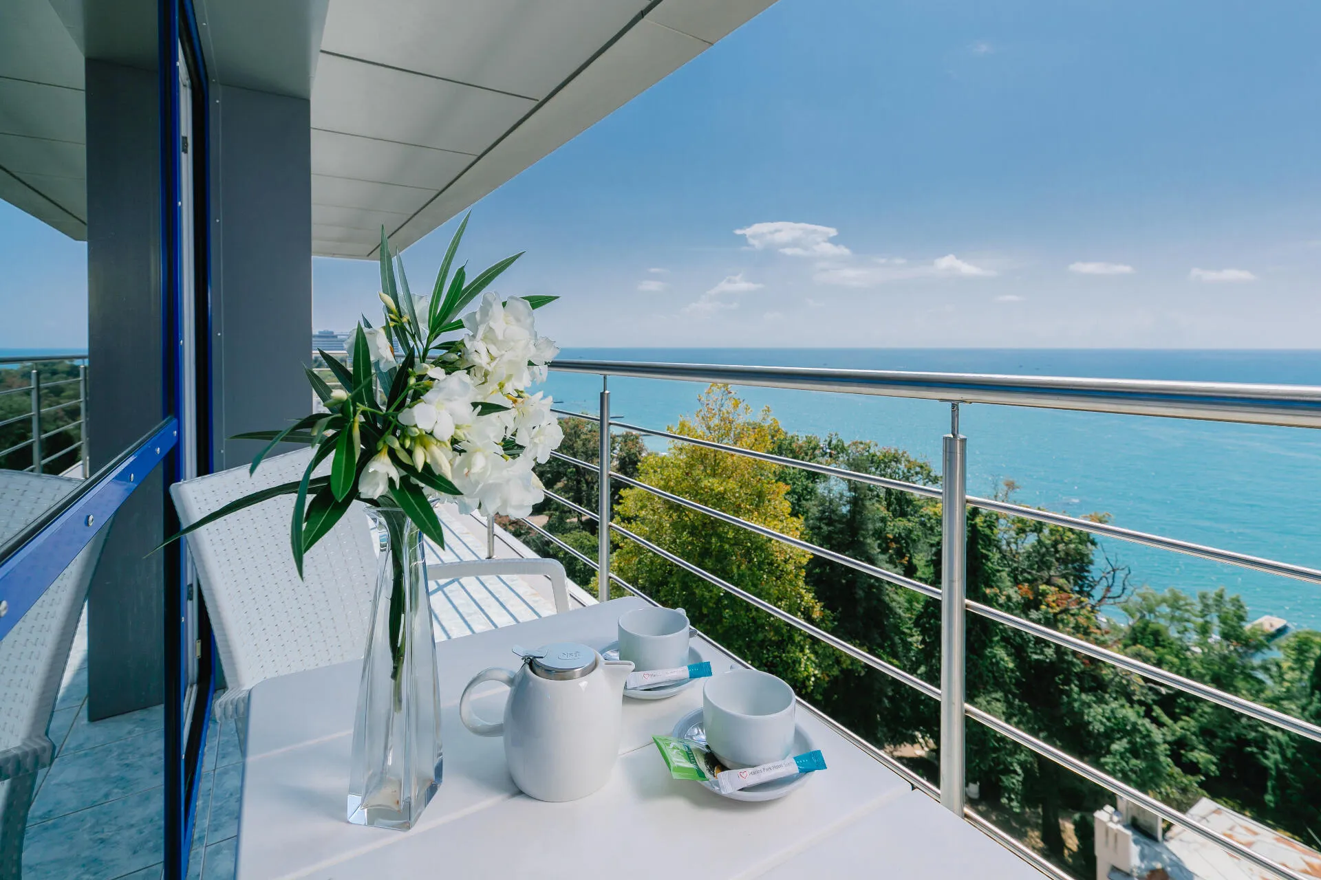 Поиск гостиницы с личным пляжем в Имеретинской низменности